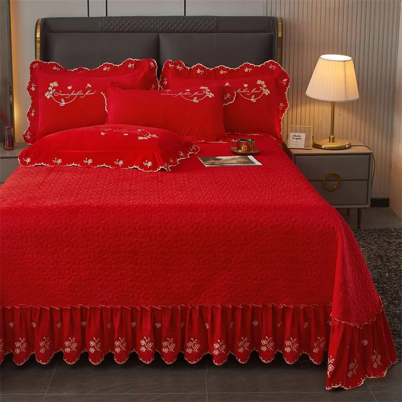 Thelittleesse™ Cardinal Romance Bedding Set – Quilted 500TC Polyester Bedspread in Passionate Red