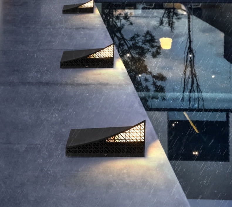 Modern Semi-Pyramid Solar Lights Outdoor with Intelligent Sensor & IP65 Waterproof