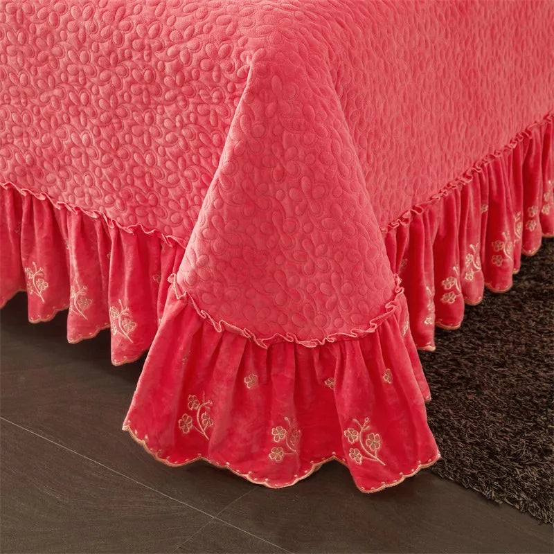 Thelittleesse™ Dazzling Hibiscus Bedding Set – Quilted 500TC Polyester Bedspread in Bold Pink