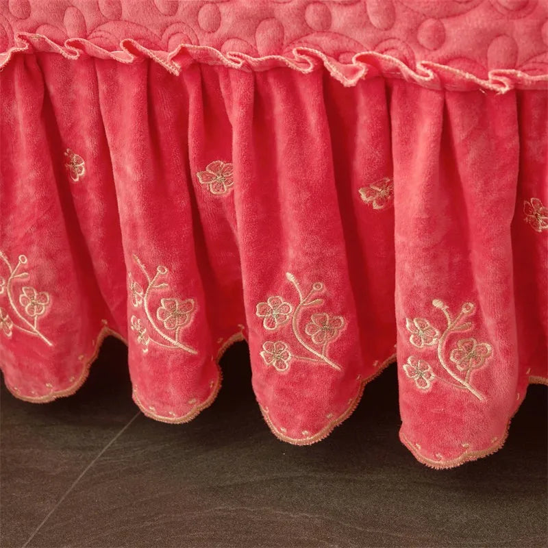 Thelittleesse™ Dazzling Hibiscus Bedding Set – Quilted 500TC Polyester Bedspread in Bold Pink
