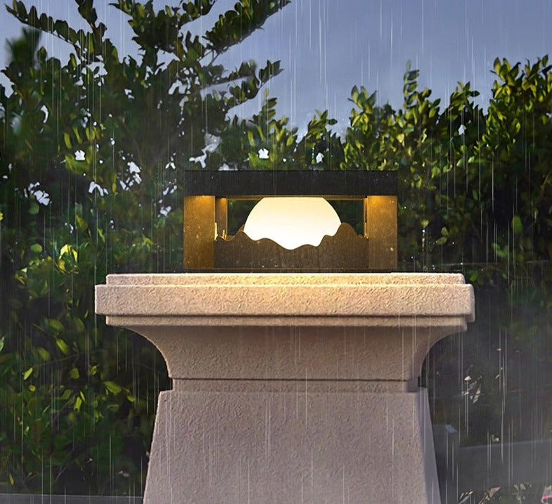 FenceGlow – Solar LED Wall Lighting for Outdoor Spaces