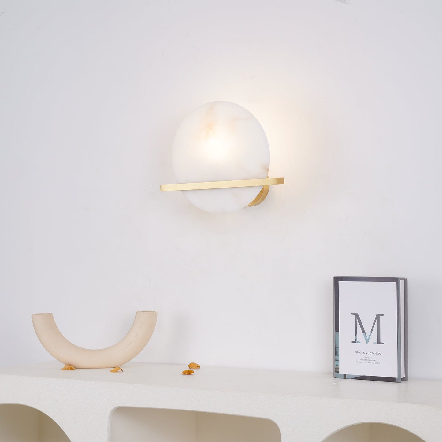 MarbleAura – Luxurious Marble Wall Lamp for Classic Style