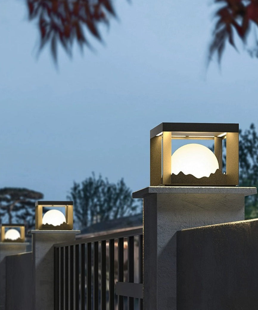 FenceGlow – Solar LED Wall Lighting for Outdoor Spaces