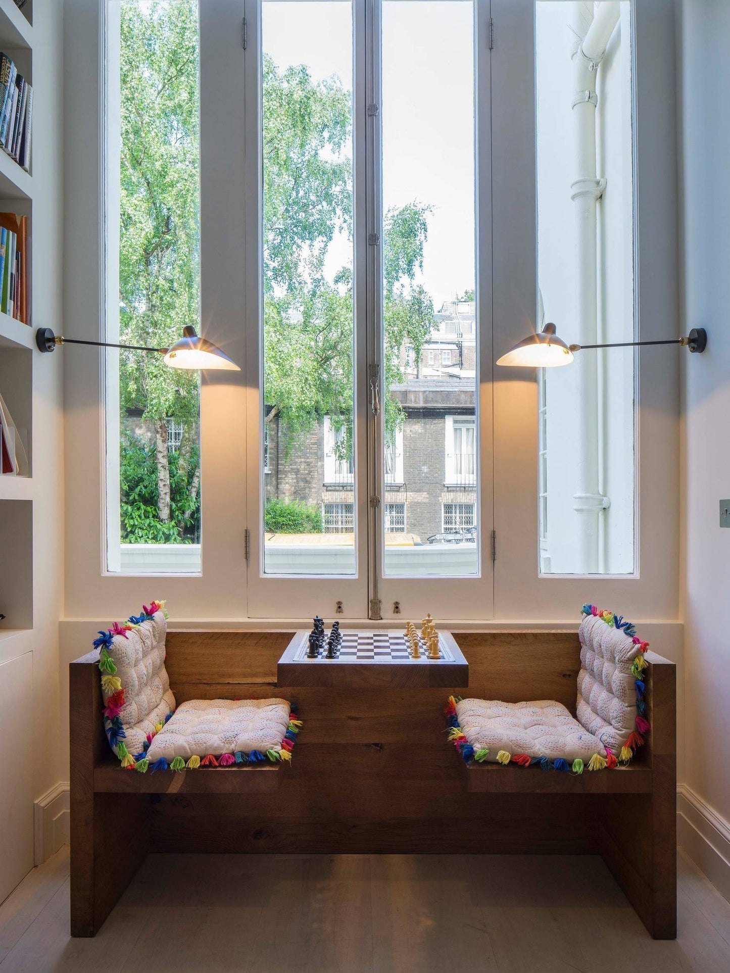 LumaFlex – Dual-Arm Wall Lamp for Flexible Lighting