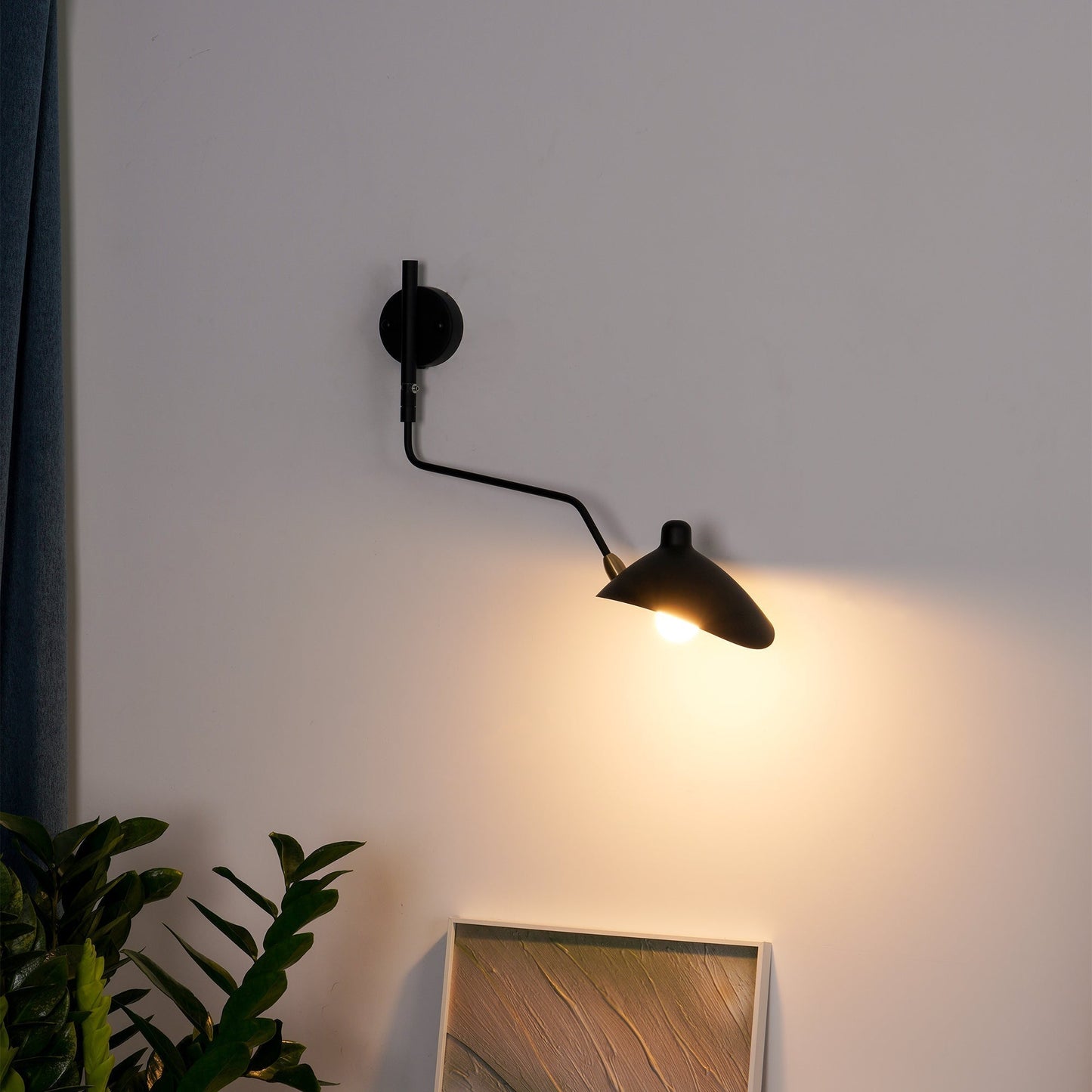 LumaFlex – Dual-Arm Wall Lamp for Flexible Lighting