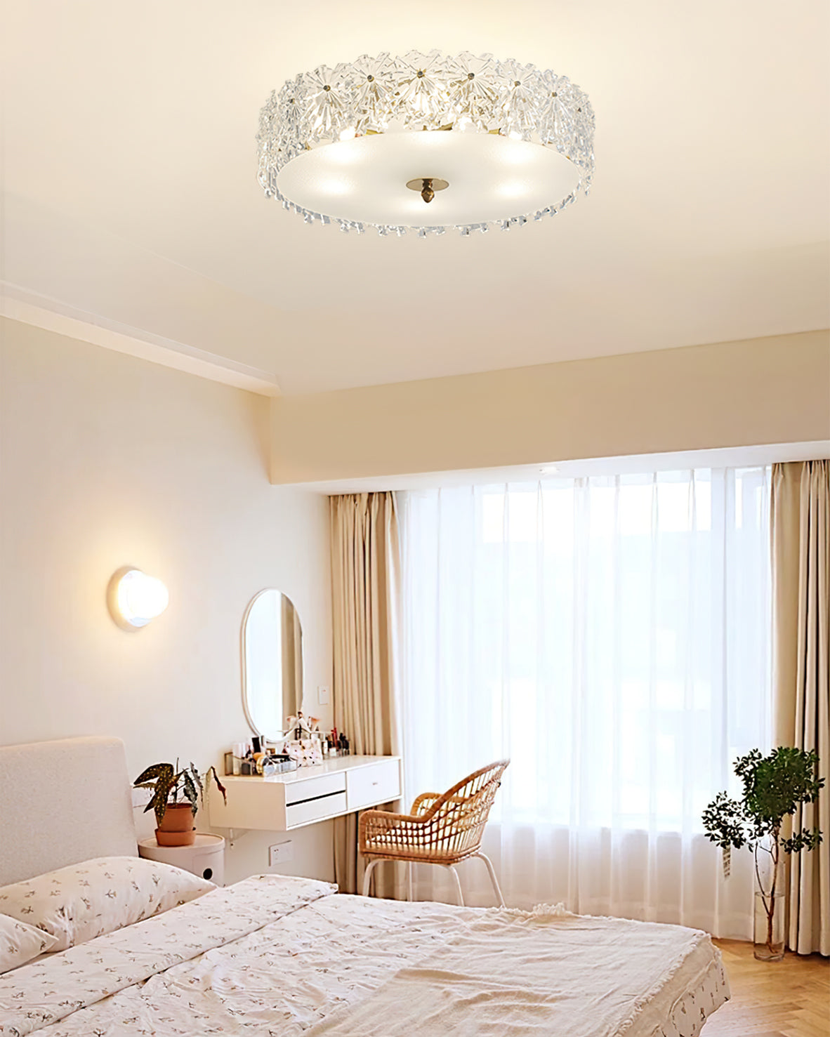 FlurryLuxe - Ceiling Light with Elegant Snowflake Motifs