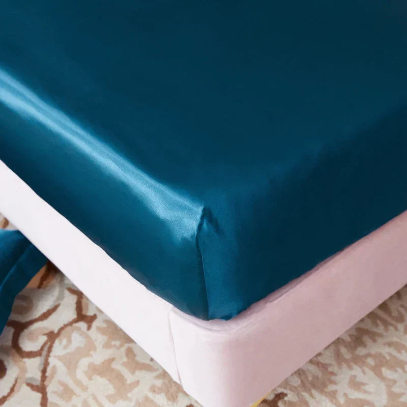 SUPER SOFT Luxury Silk Fitted Sheet