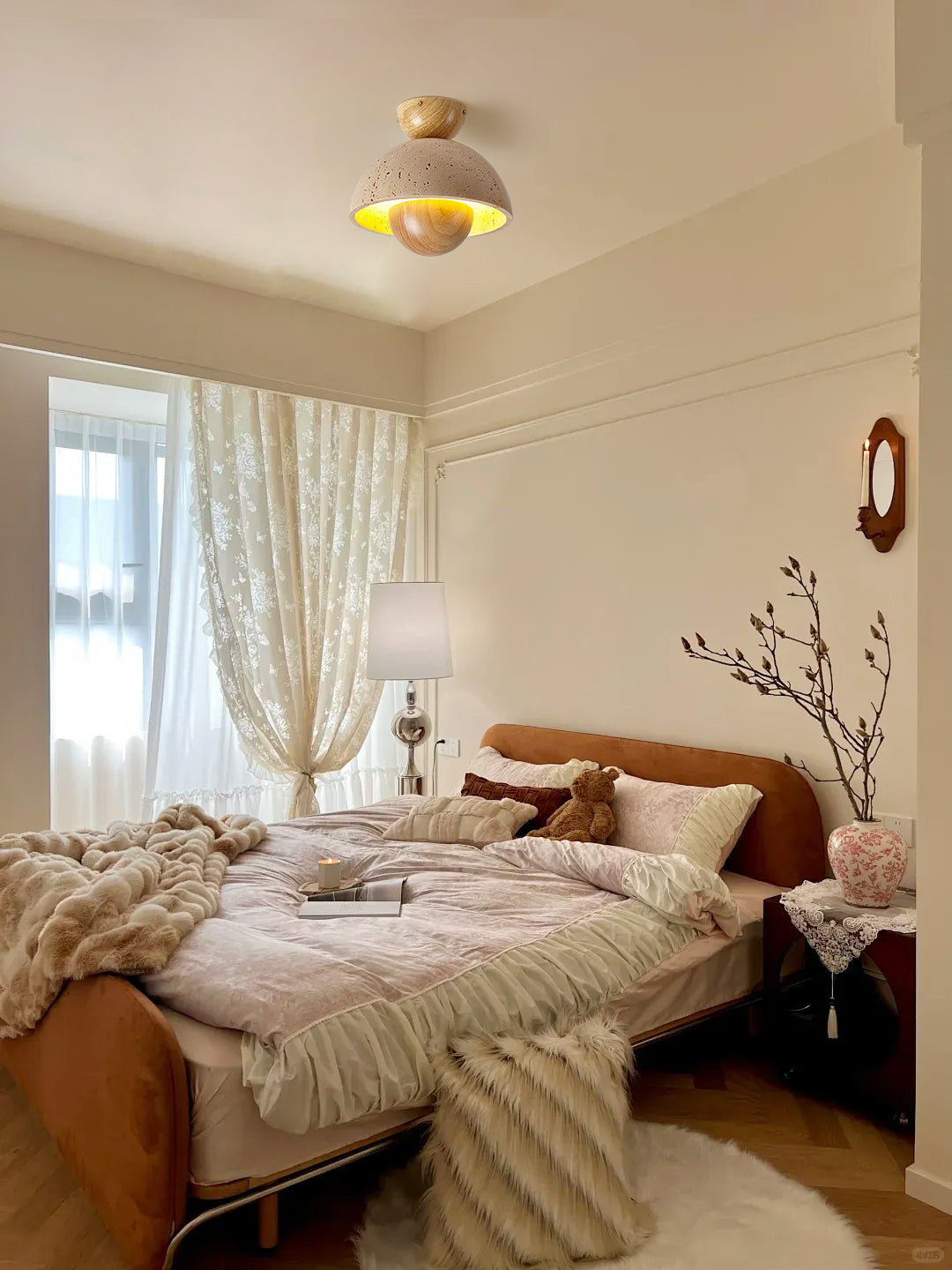 SkylineLuxe - Elegant Ceiling Lamp
