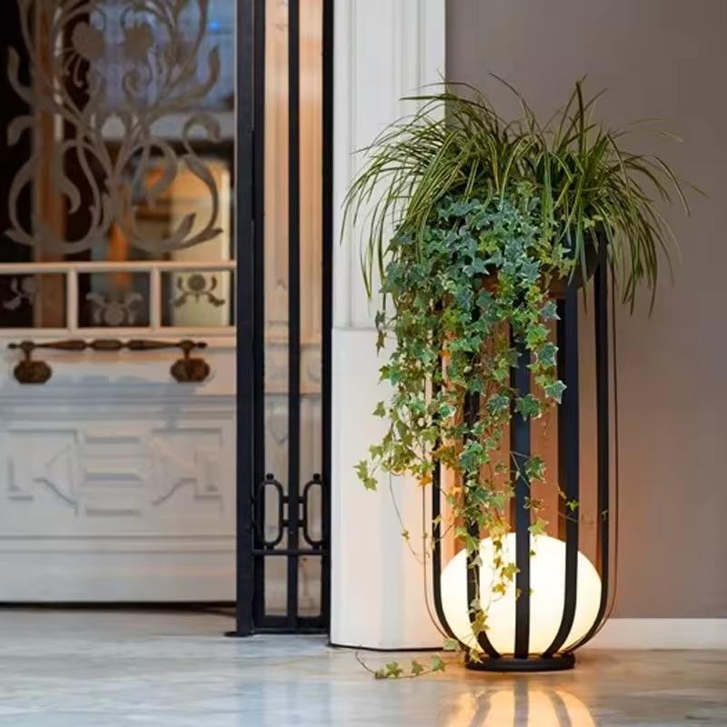 SolarBright - Durable Outdoor Garden Light