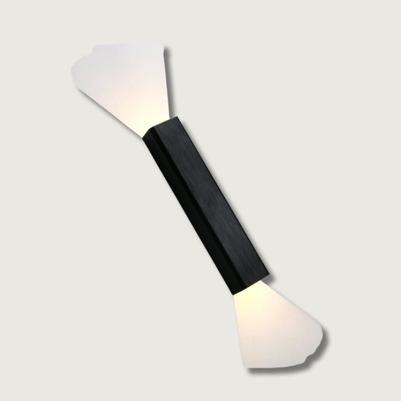 BeamLuxe – Sleek Outdoor Lamp for Contemporary Spaces