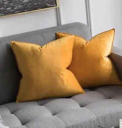 VelvetLux – Luxe Velvet Cushion Cover with Flannel Edge