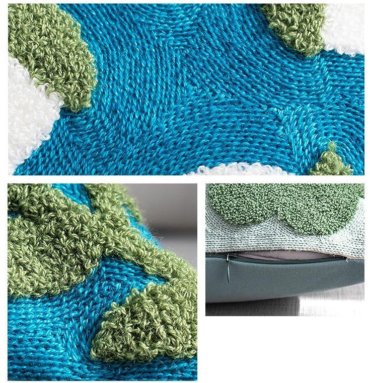 BotanicaLuxe – Knitted Cushion Cover with Lush Floral & Jungle Pattern