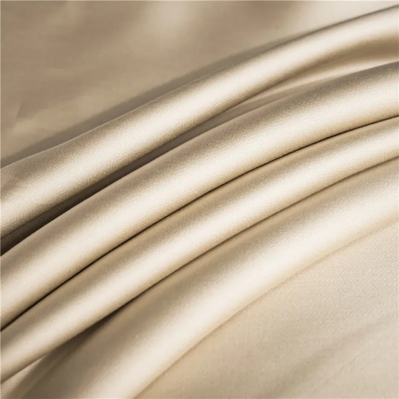 Thelittleesse™ Mulberry Silk Duvet Cover – Breathable, Hypoallergenic Luxury Bedding