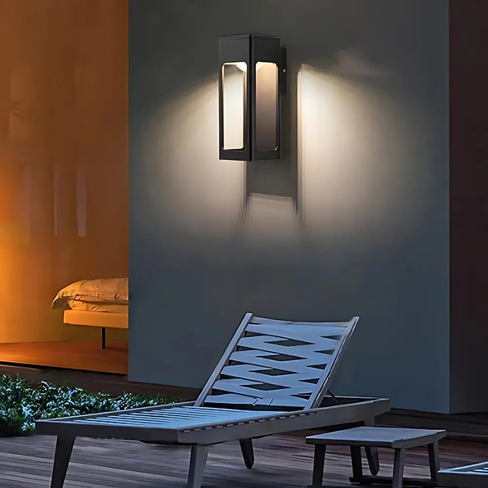RadiantYue - Sleek Wall Lamp