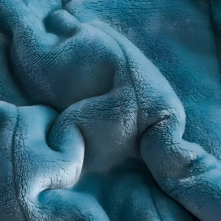 Ellena LuxeWarm Lamb Fleece Blanket: perfect for winter and autumn