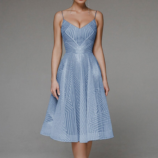 Elegant Open Back Women's Dress with Geometric Pattern for Wedding Guests