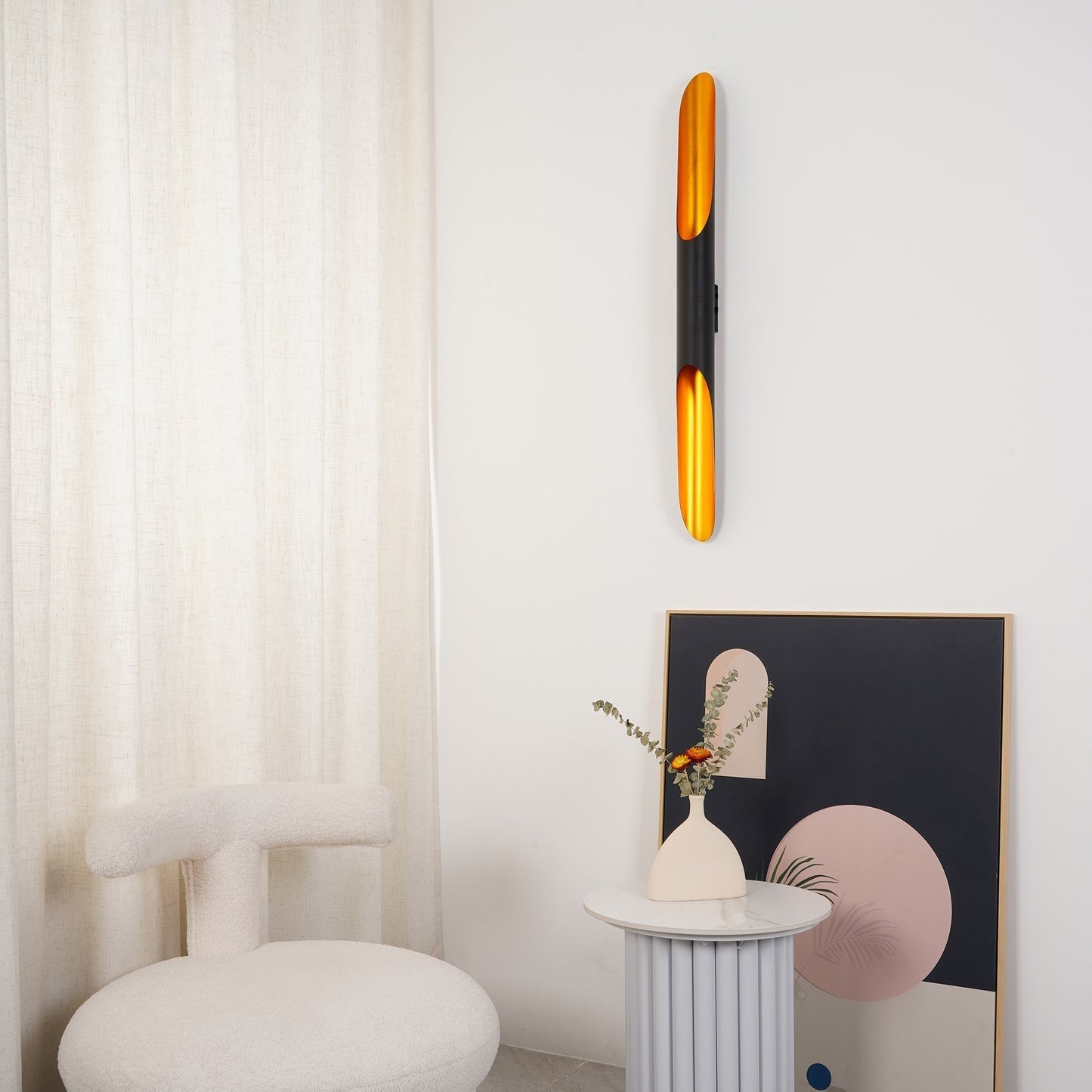 NeoGlow – Postmodern Wall Lamp for a Cutting-Edge Look