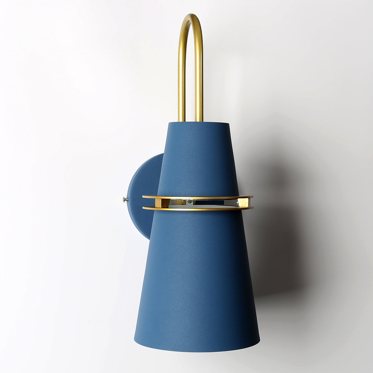 GrandeurGlow - Luxe Wall Illumination