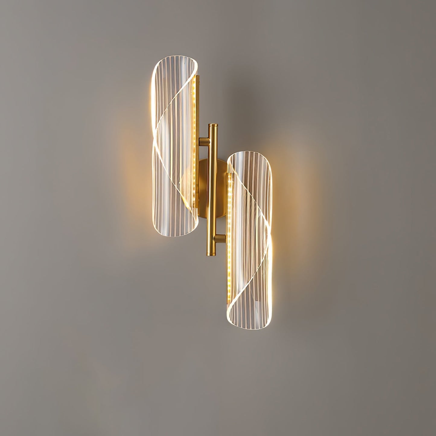 CrystalAura – Sparkling Crystal Wall Light for Glamorous Touch