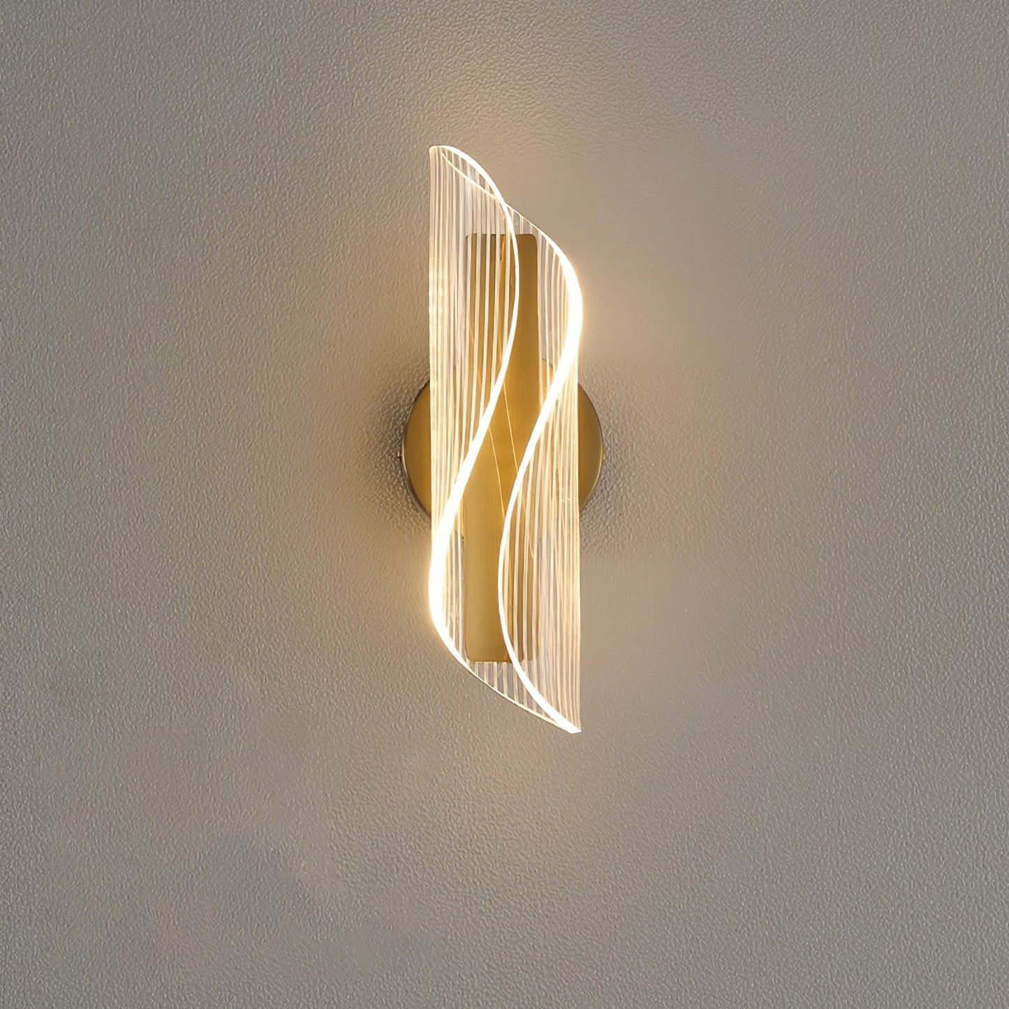 CrystalAura – Sparkling Crystal Wall Light for Glamorous Touch