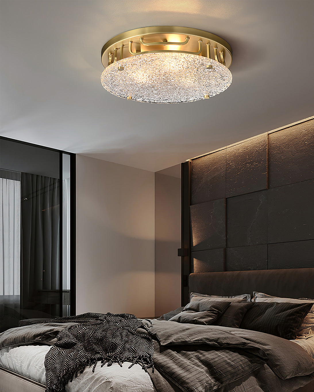LuxeHaven - Ceiling Lamp with Clean Lines and Cozy Atmosphere