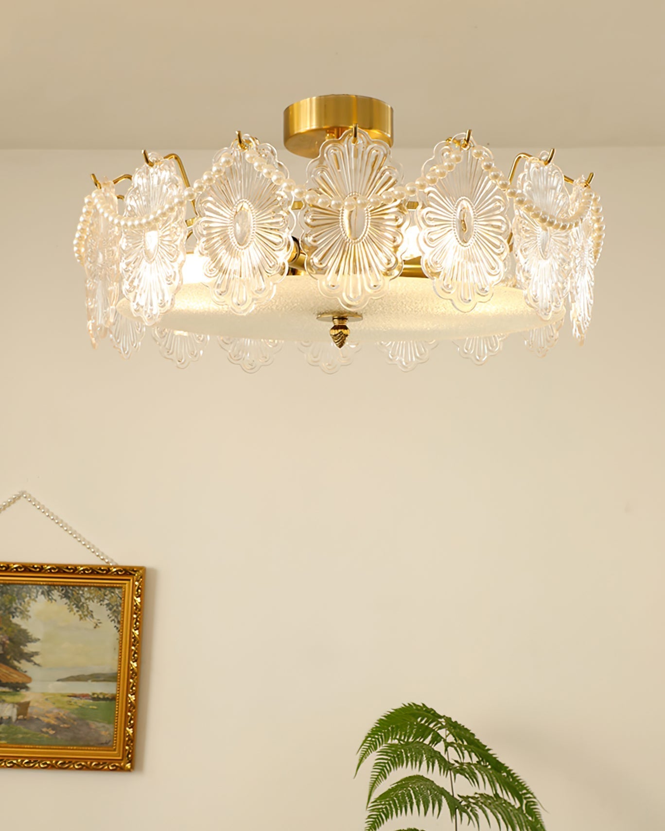 LuxeLamina - Ceiling Lamp with Clear Glass and Cozy Glow