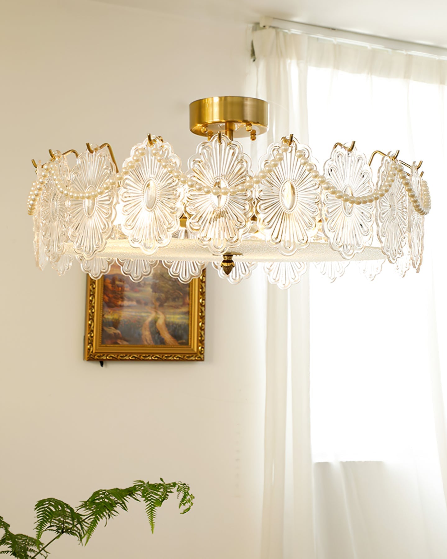LuxeLamina - Ceiling Lamp with Clear Glass and Cozy Glow
