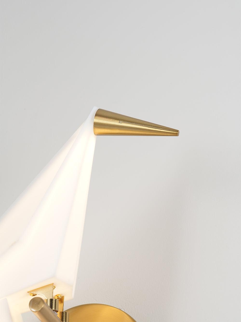 FeatherLuxe – Bird-Inspired Wall Lamp for a Whimsical Look