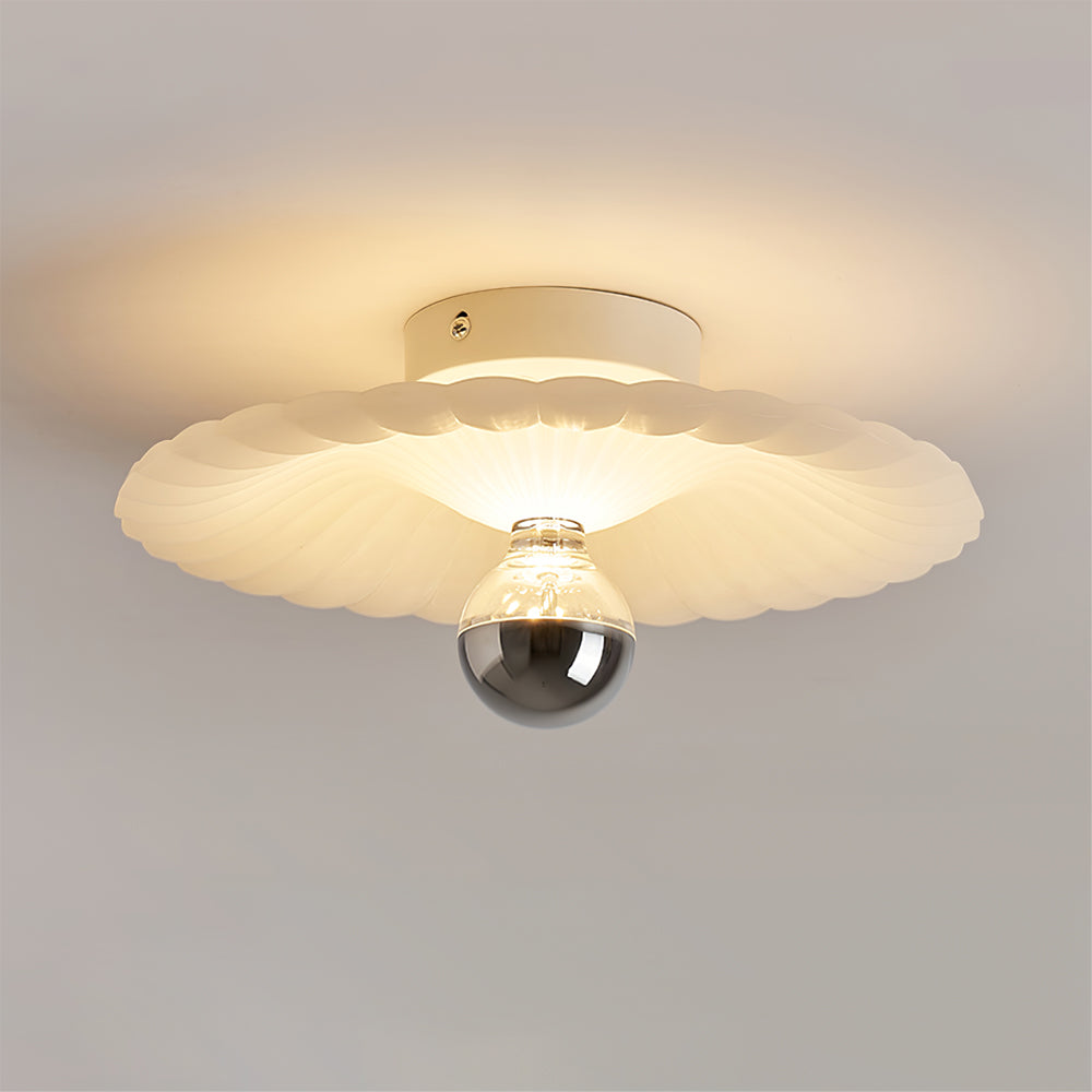 LuxePleat - Ceiling Lamp with Detailed Folds and Cozy Glow