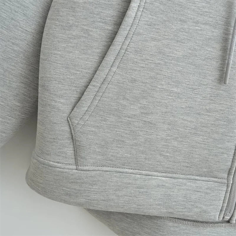 Leila Women's Oversized Zip-Up Jacket | Winter High Street Style Hoodie | Double Pockets Casual Outerwear