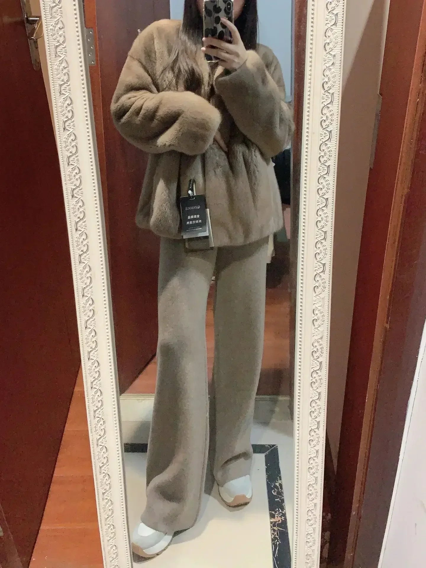 Mila High-Waisted Wool Knit Wide-Leg Pants – Chic & Cozy Autumn/Winter Style