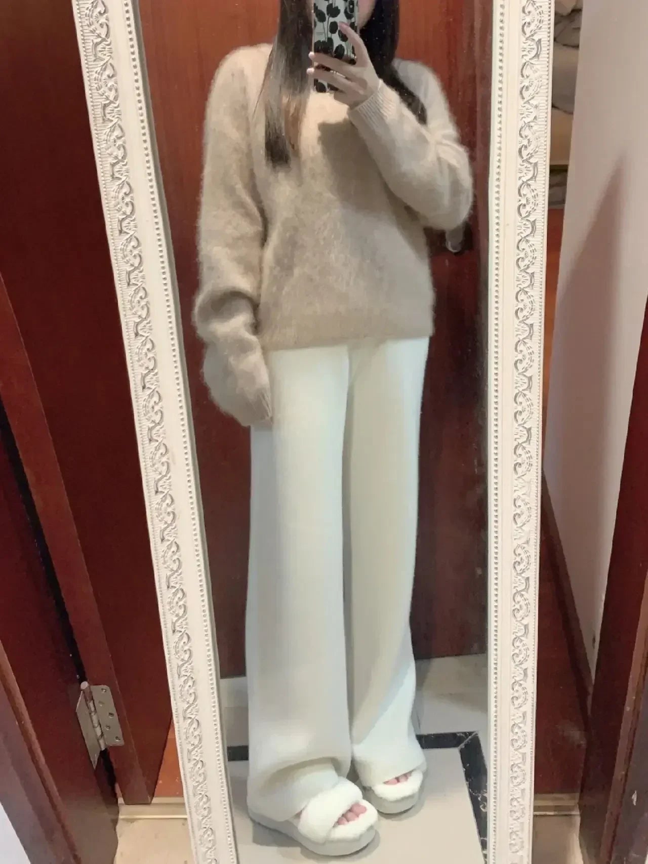 Mila High-Waisted Wool Knit Wide-Leg Pants – Chic & Cozy Autumn/Winter Style