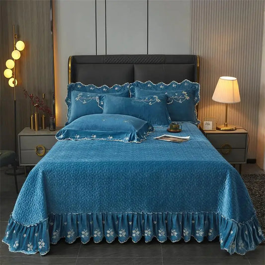 Thelittleesse™ Sapphire Serenity Bedding Set – Quilted 500TC Polyester Bedspread in Ocean Blue