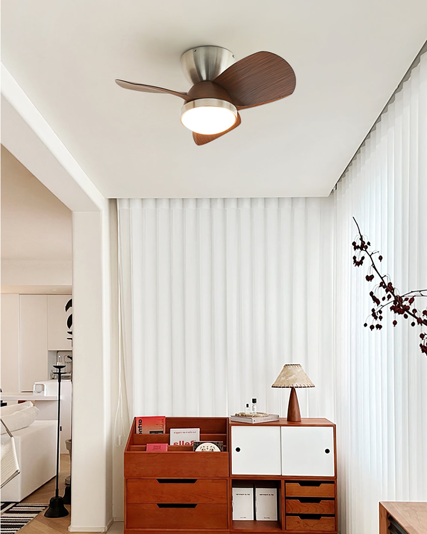 TalayaGlow - Ceiling Fan with Contemporary Design and Warm Lighting