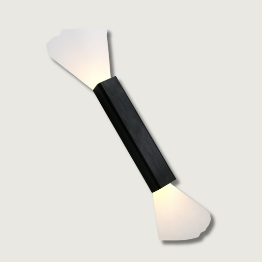 BeamLuxe – Sleek Outdoor Lamp for Contemporary Spaces