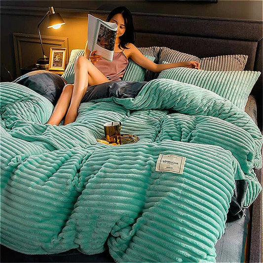 Thelittleesse™ Vera Duvet Blanket – Ultra-Soft, Warm & Cozy Winter Bedding