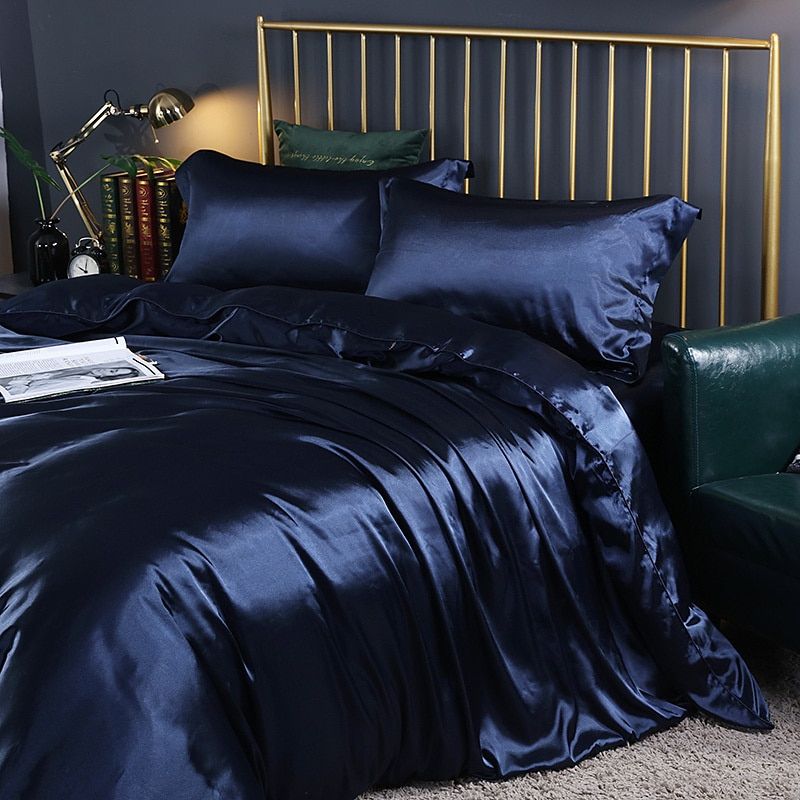 Thelittleesse™ Luxury 4-Piece Satin Bedding Set
