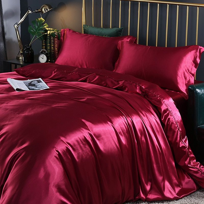 Thelittleesse™ Luxury 4-Piece Satin Bedding Set