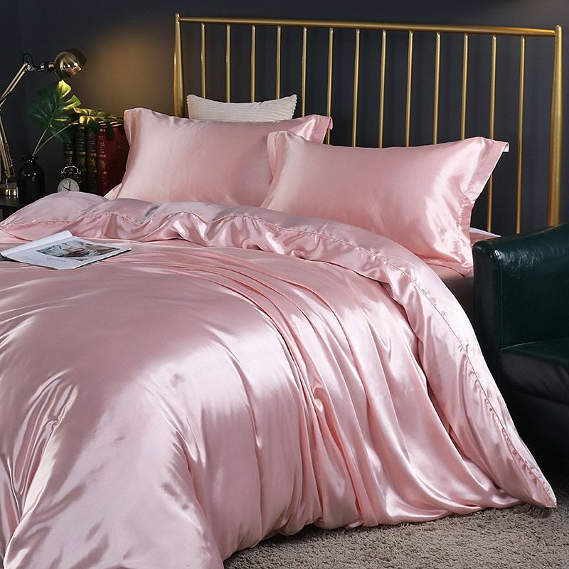 Thelittleesse™ Luxury 4-Piece Satin Bedding Set