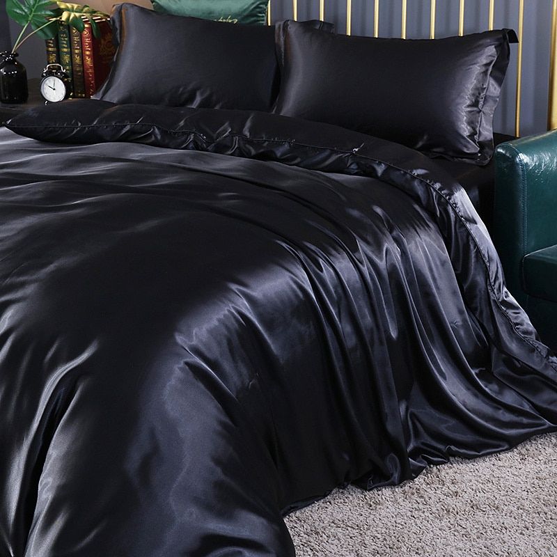 Thelittleesse™ Luxury 4-Piece Satin Bedding Set