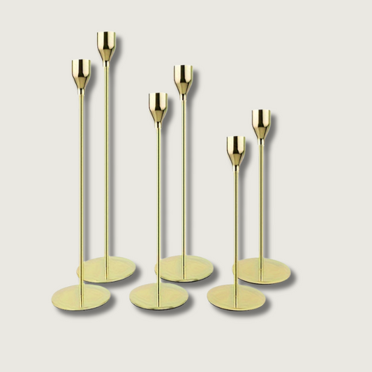 MajesticFlicker – Sophisticated Black and Gold Candelabra Set for Elegant Events